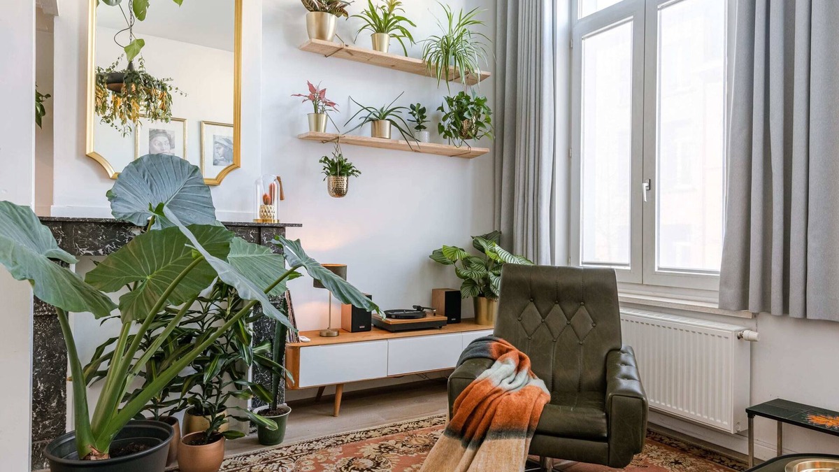 Sint-Andries Apartment | Charming Downtown Studio in Antwerp