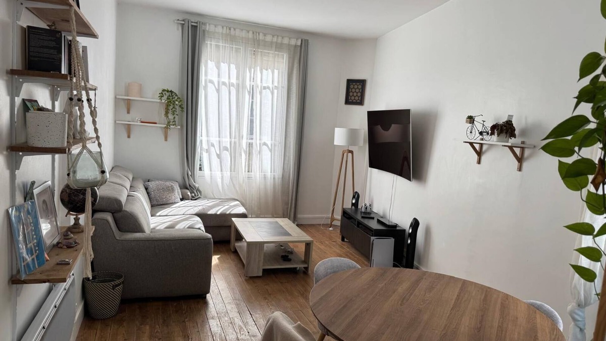 Bordeaux City Centre Apartment | Charming Duplex in the Heart of Bordeaux – Walk Everywhere!