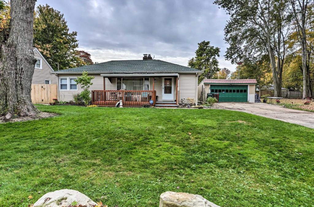 Elyria House | Charming Elyria Home By Hiking Trail and Lake!