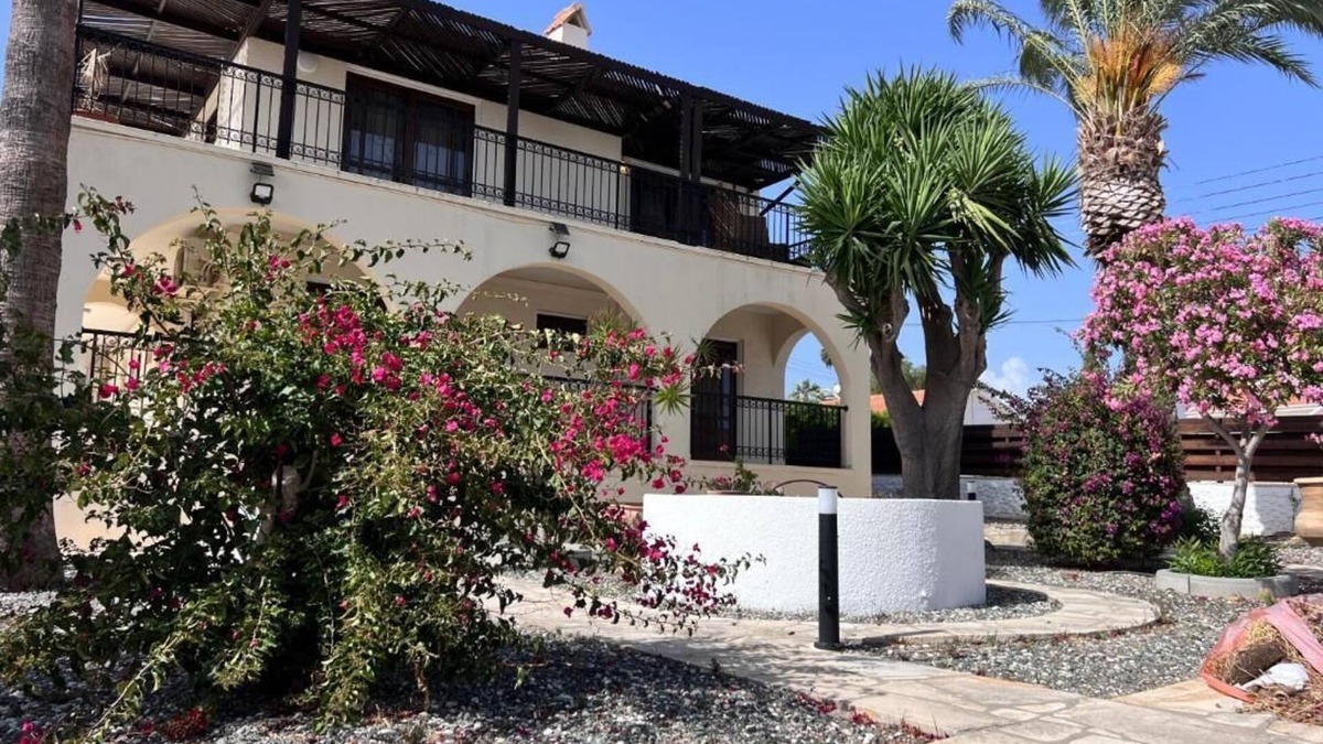Erimi Villa | Charming Erimi Villa with Private Pool and Garden View