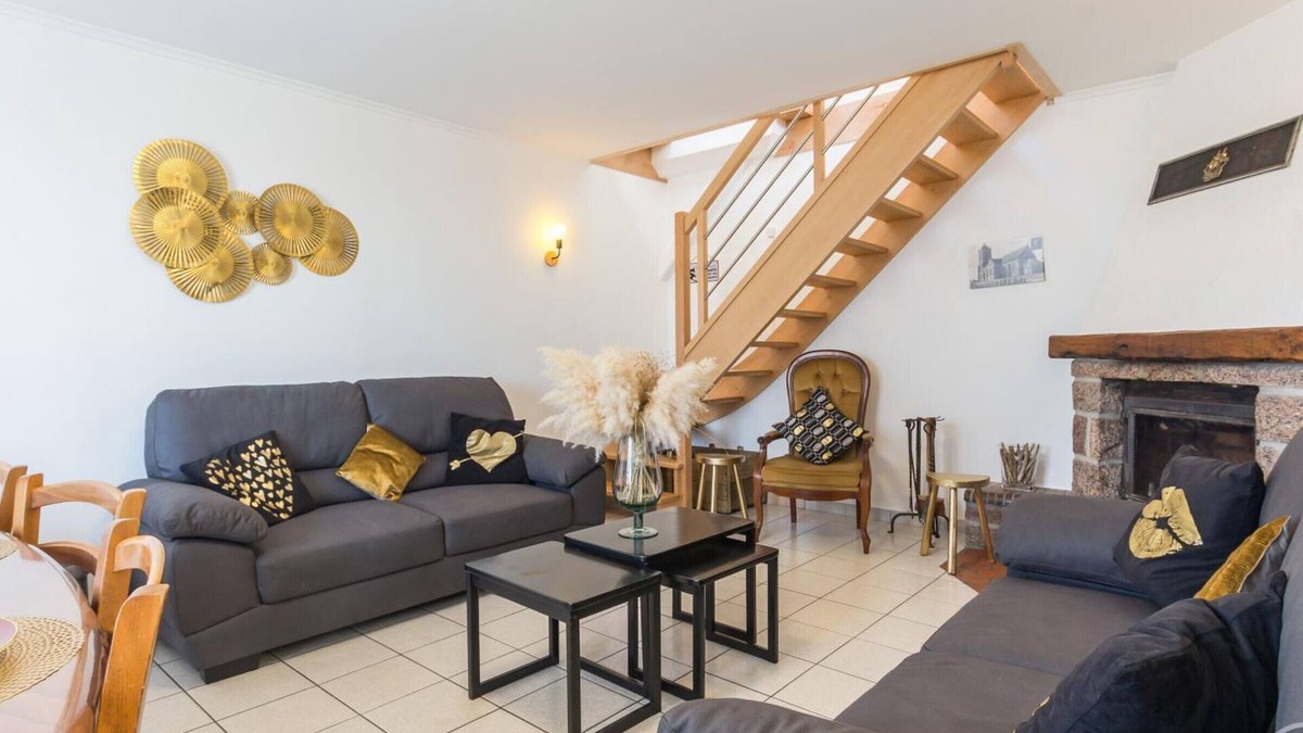 Montmartin-sur-Mer Cottage | Charming family home in Montmartin-sur-Mer