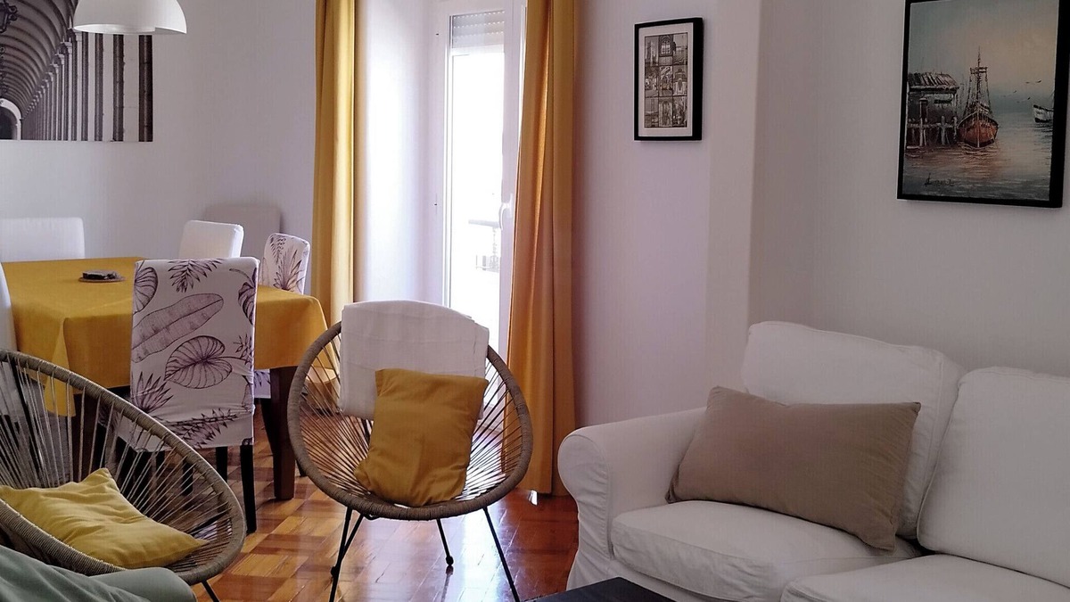 Sao Jorge de Arroios Apartment | Charming Family Apartment II