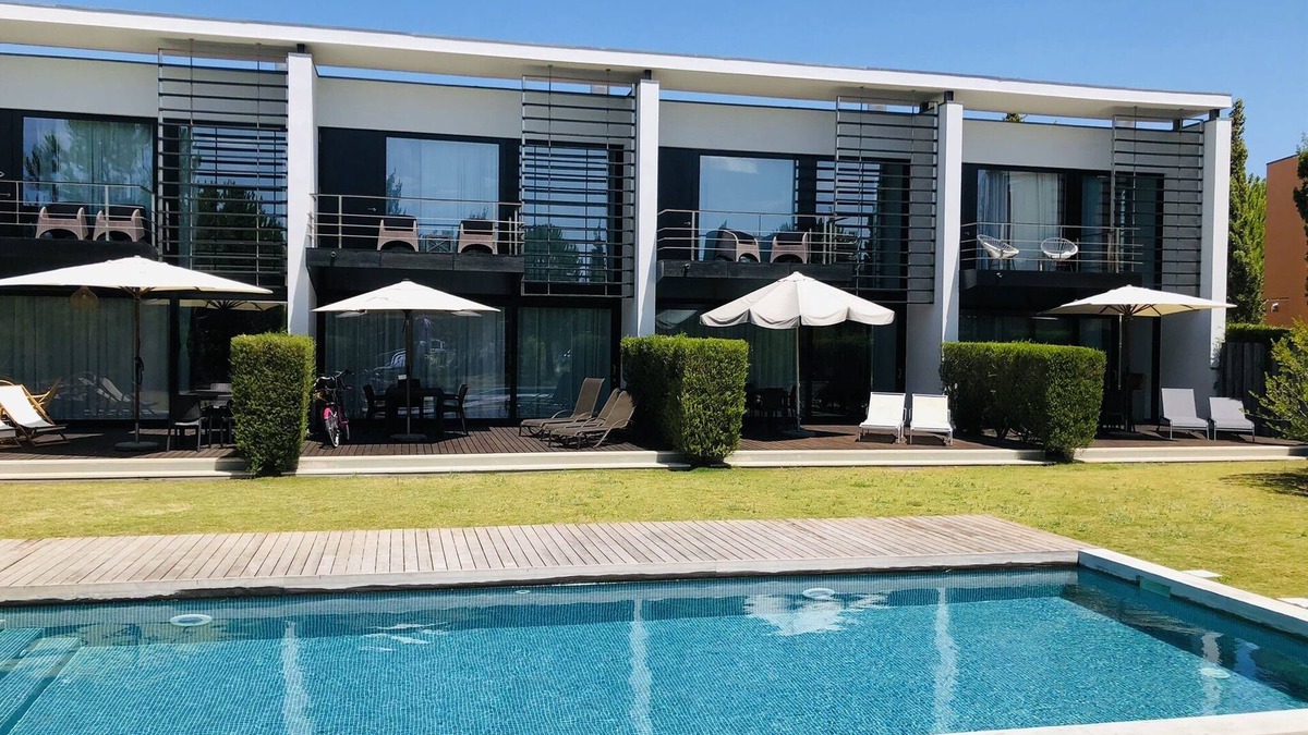 Setubal Villa | Charming family friendly 3-bedroom golf house with pool in Troia, Portugal