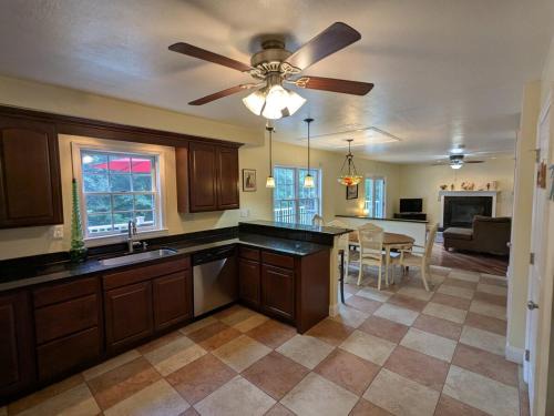Dellslow House | Charming family home in private neighborhood