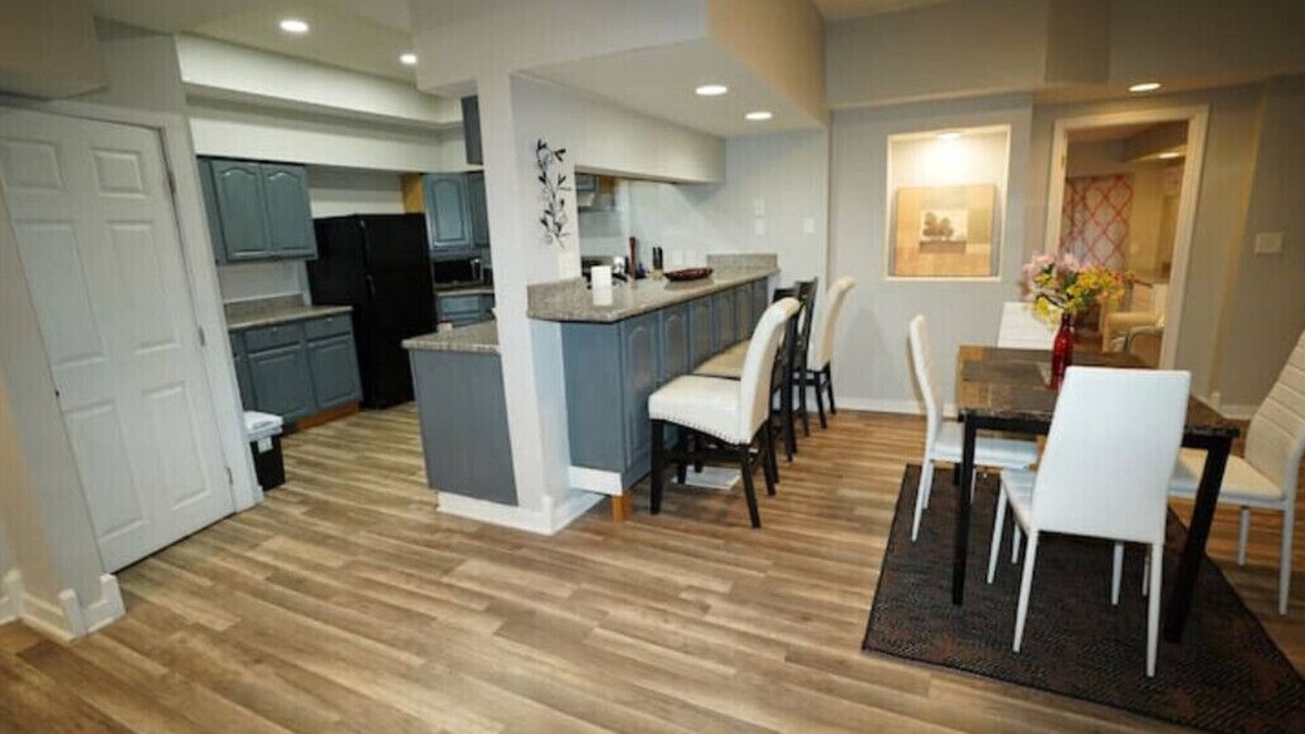 West Columbus House | Charming Family In Franklin