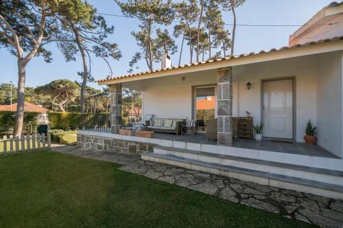 Banzao House | Charming Family Villa in Colares