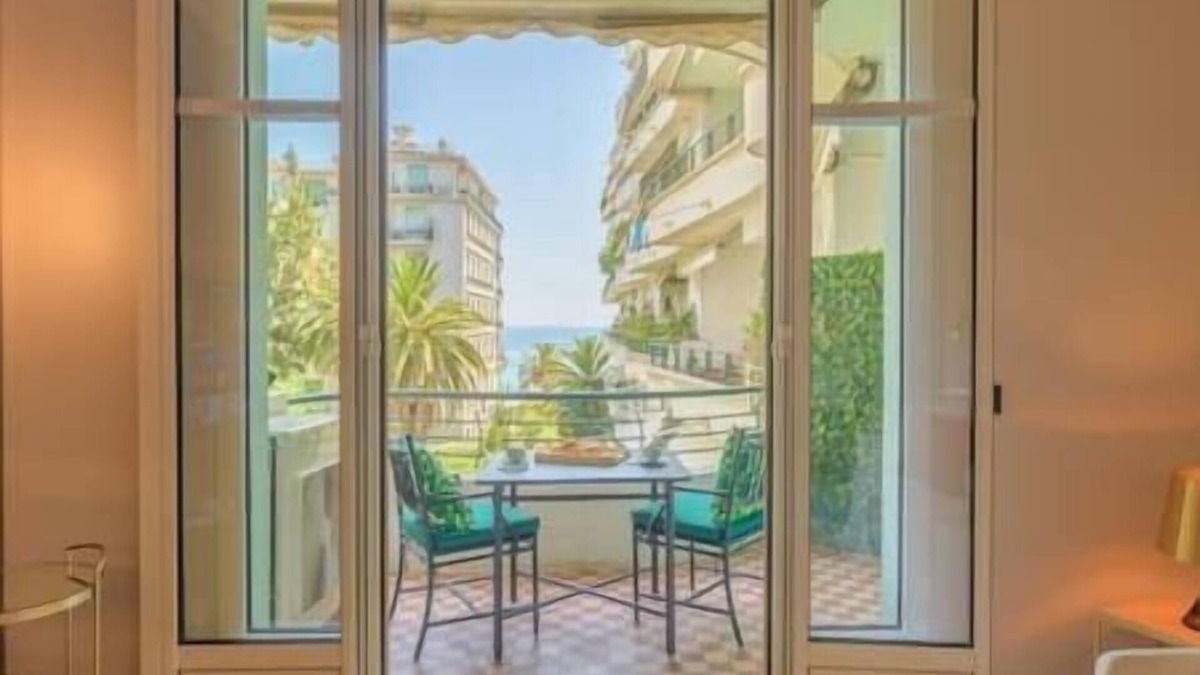 Gambetta Apartment | Charming flat, 2Bedrooms, renovated, sea view, AC
