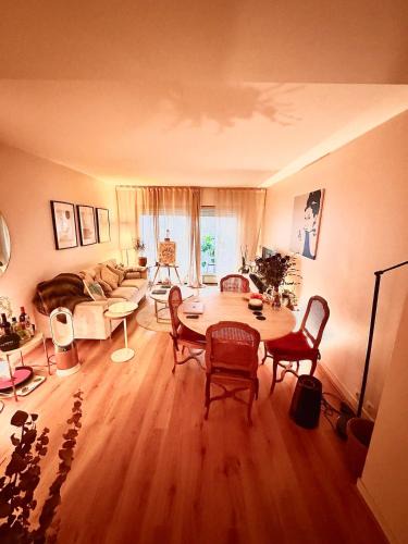 Faubourg-du-Roule Apartment | Charming flat beside Champs-Élysées