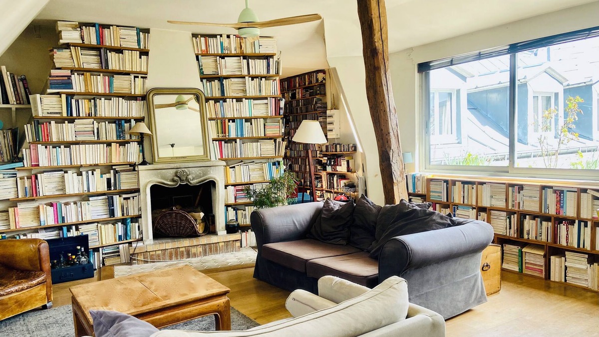 Quartier du Faubourg-Montmartre Apartment | Charming flat under the roof