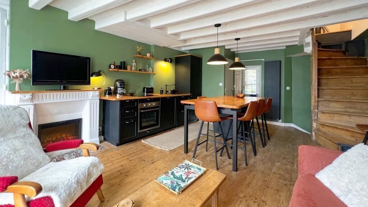 Cherbourg-en-Cotentin Apartment | Charming 2-bedroom apartment in town center