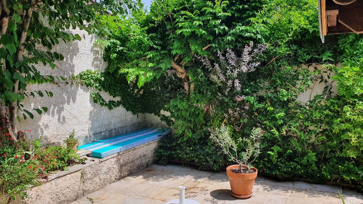 Adamville House | Charming house, spacious and comfortable at 10 km from Paris
