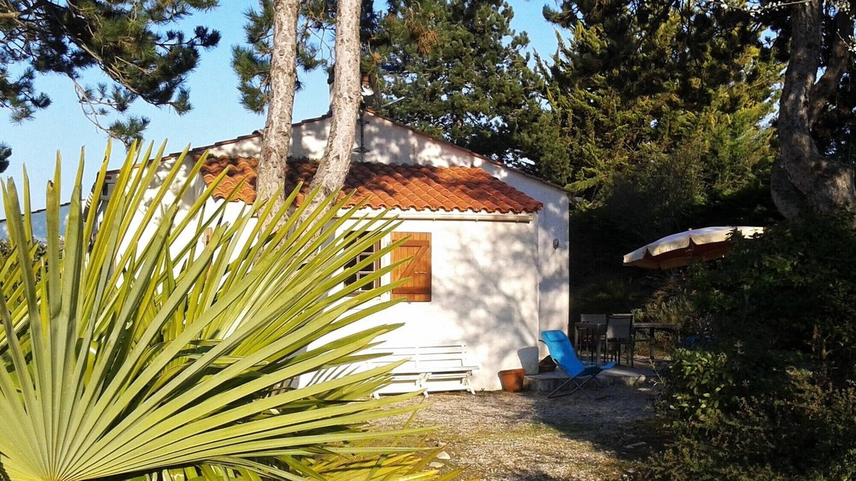 Saint-Vincent-sur-Jard House | Charming detached house close to the beach