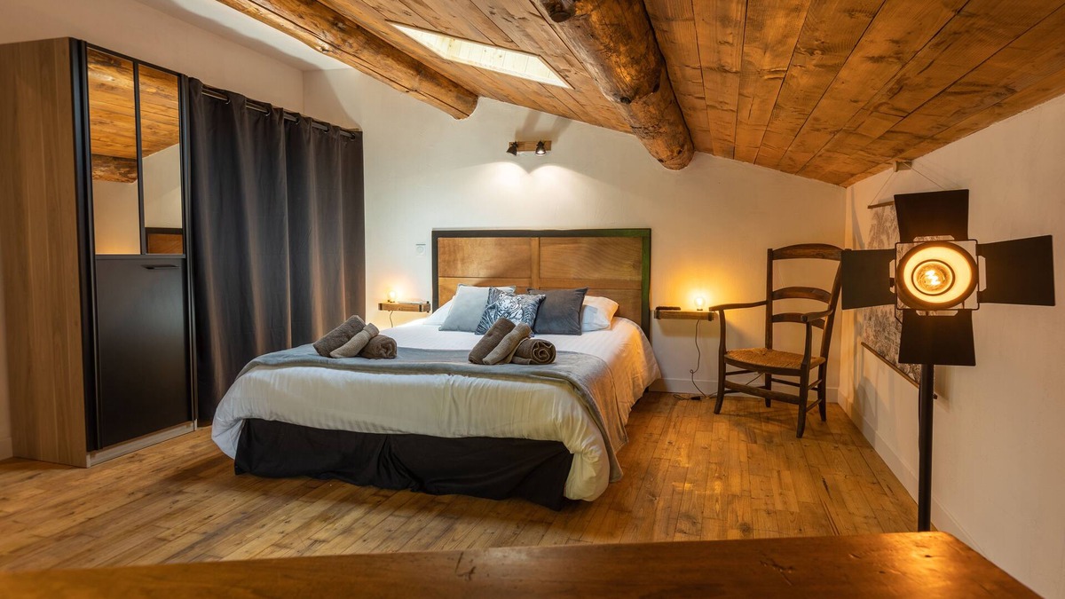 Beauvais-sur-Tescou House | Charming gîte with pool and view