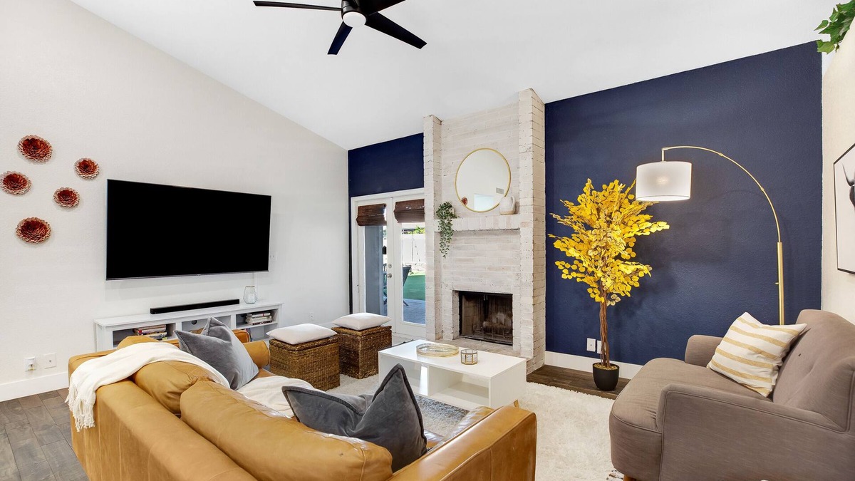 Wind Drift House | Charming Gilbert Home W/BBQ, Hot Tub, & Freestone Park