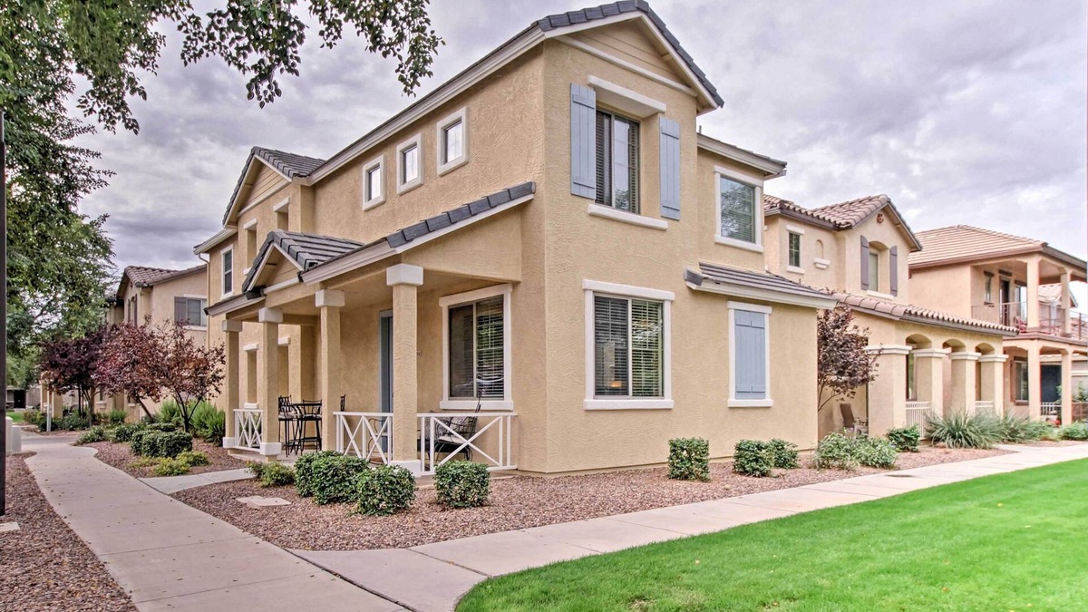 Power Ranch House | Charming Gilbert House w/Porch & Resort Amenities!