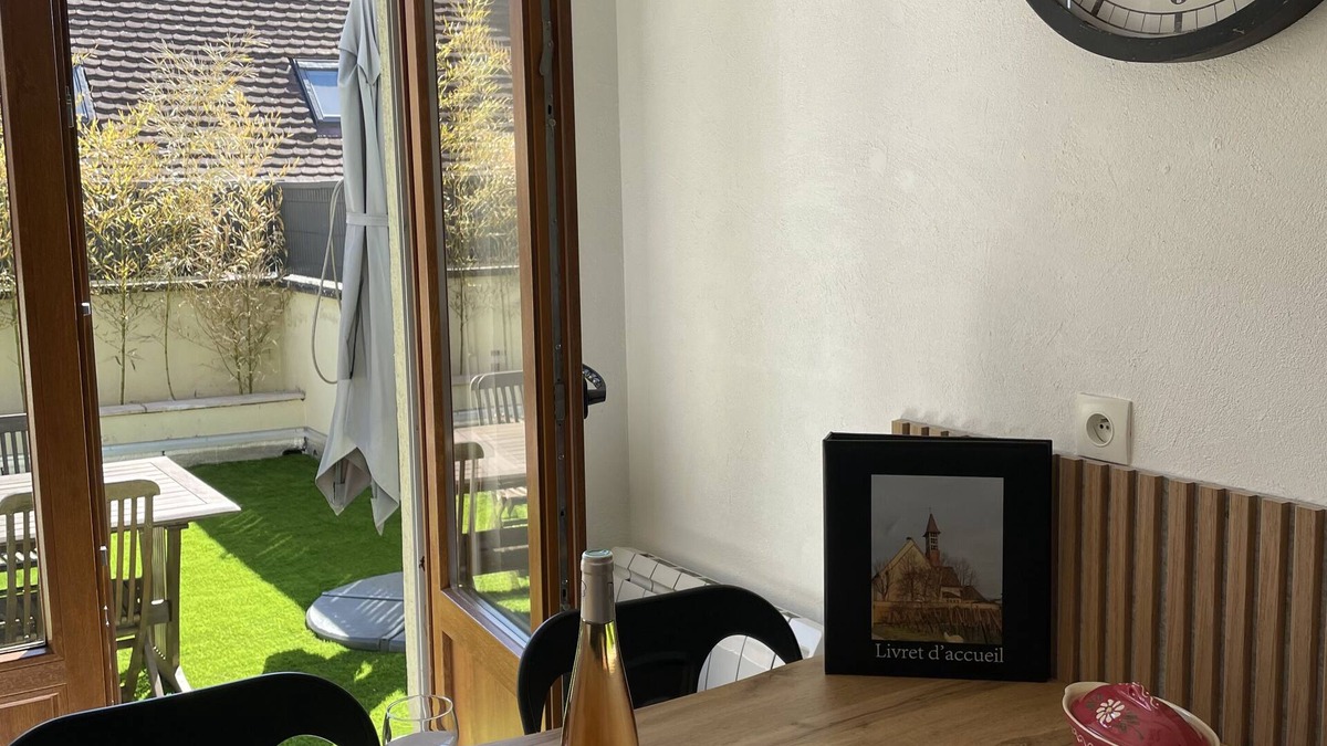 Bennwihr Apartment | Charming gîte in the heart of the Alsatian vineyards, lovely terrace