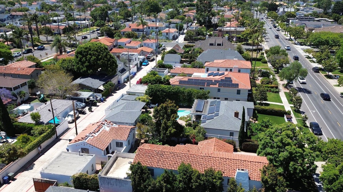 Coronado Apartment | Charming Guesthouse Studio To Elegant 1920s Spanish Home