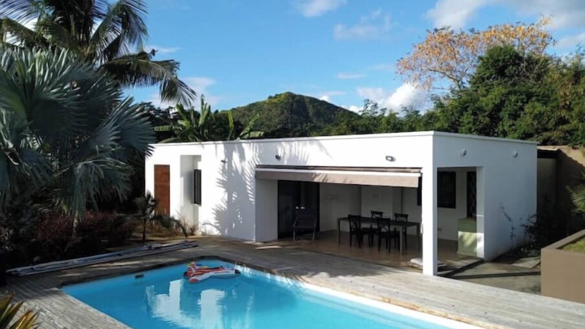 Black River House | Charming house in a green setting 10 minutes from the beach!