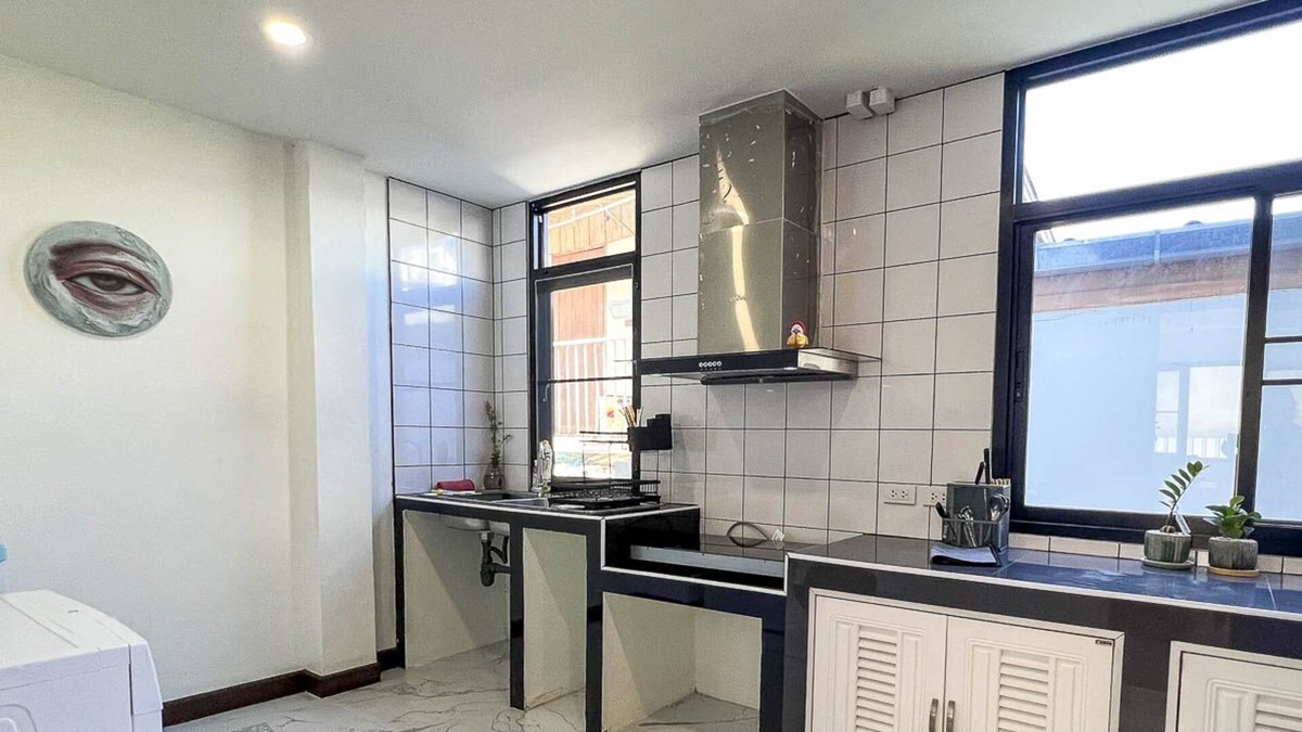 Wat Ket House | Charming Home in Local Area near River - 10 min to Old City