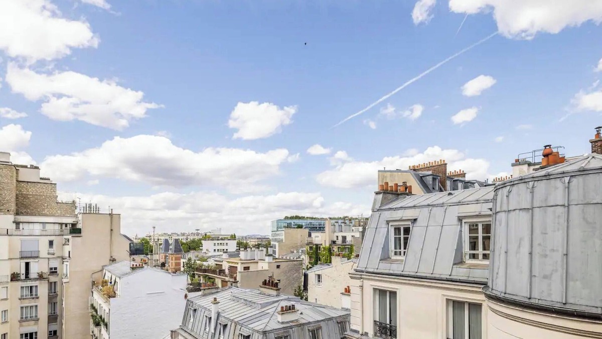 Porte-Dauphine Apartment | Charming Haussmannian Style Flat at Avenue Foch