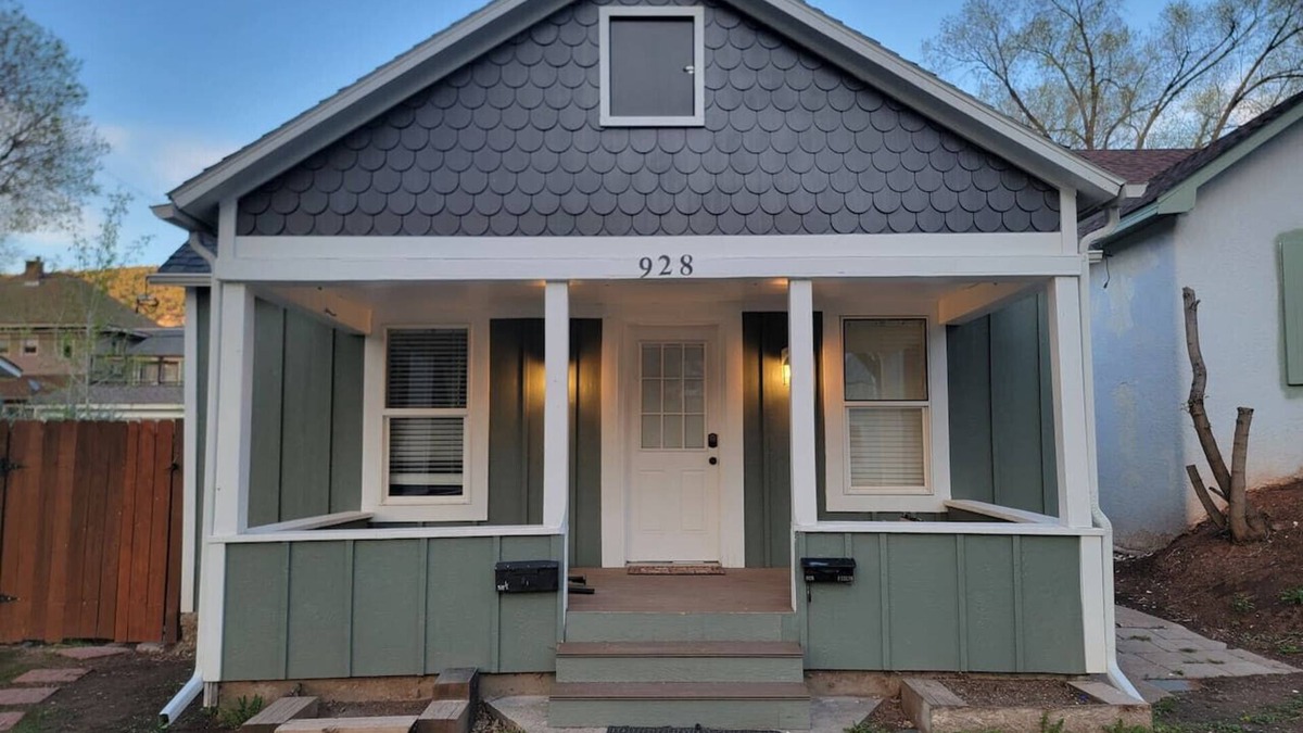 Glenwood Springs House | Charming, Historic! Walking Distance to Town!
