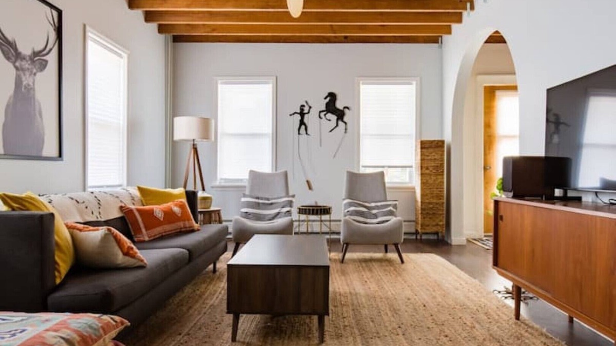 Kingston House | Charming Historic Home Near Waterfront Restaurants