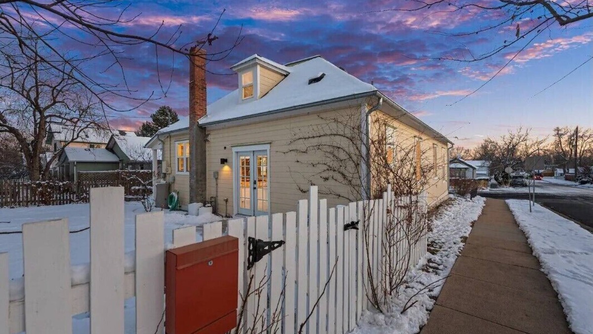 Lafayette House | Charming Historical Home - Walk to Restaurants