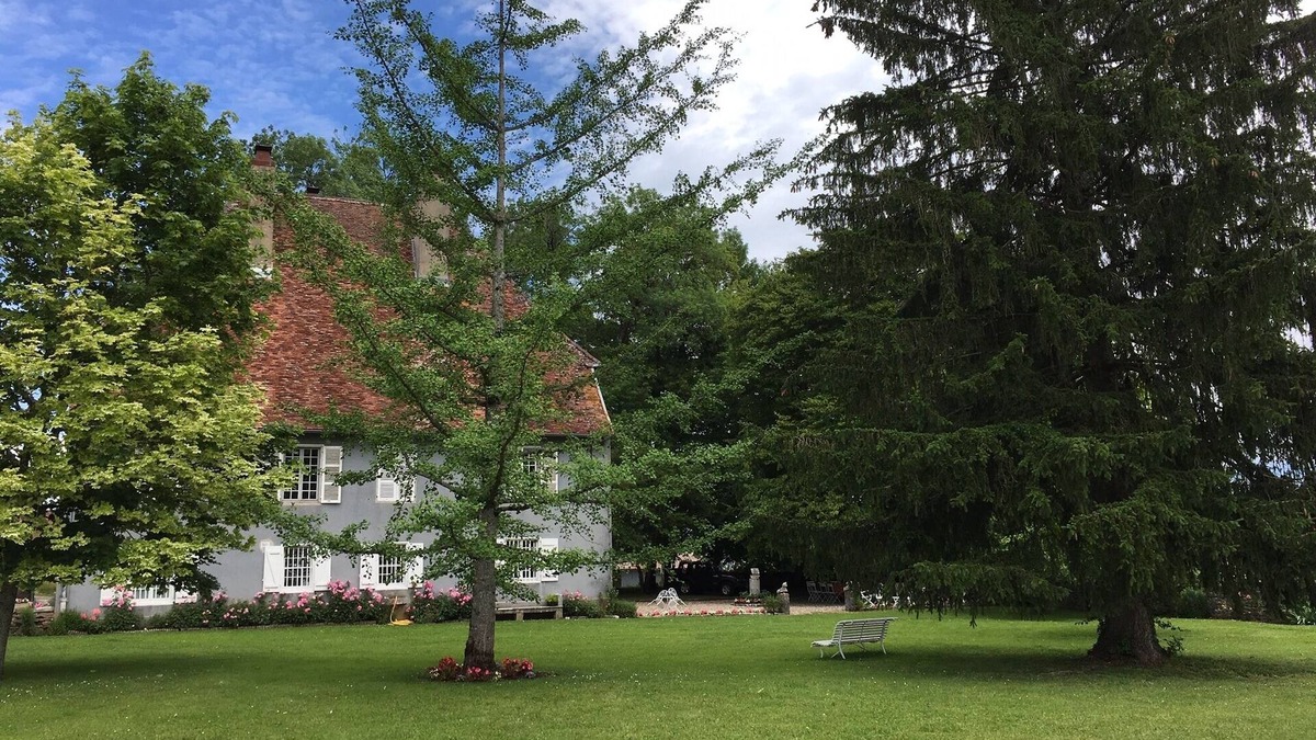 Saint-Cyr-Montmalin House | Charming house in the heart of a wine village