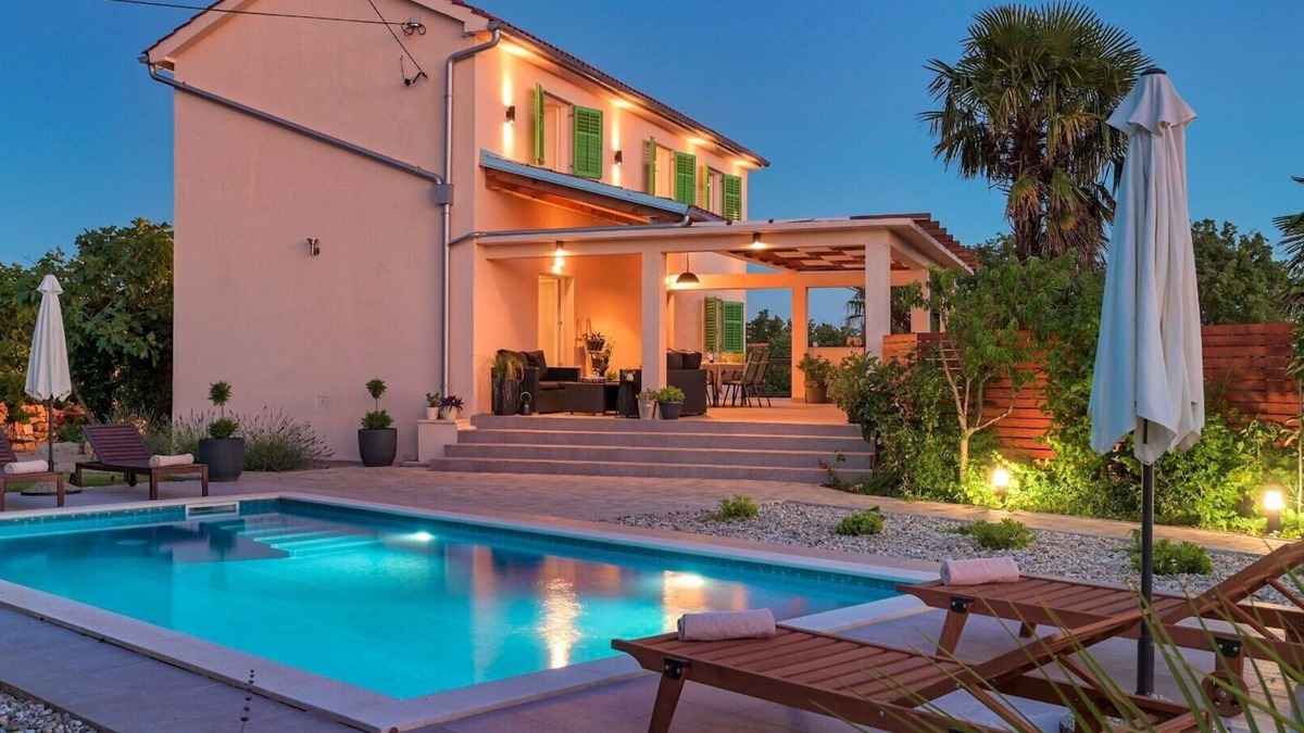 Kras House | Charming holiday house Crassula, your ideal family holiday