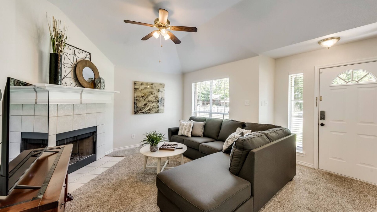 West Dallas House | Charming Home - 15 Min. to Downtown!