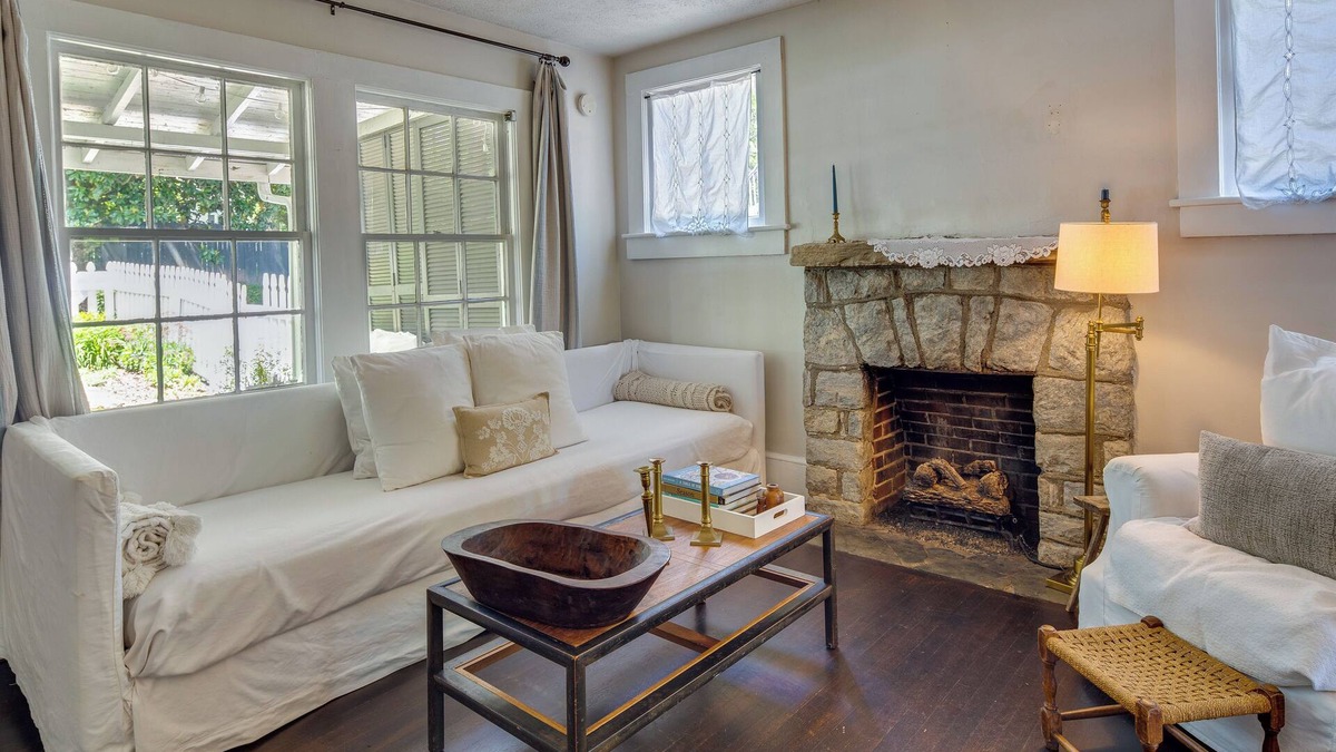 West Side Historic District Cottage | Charming Home < 2 Mi to Downtown Hendersonville!