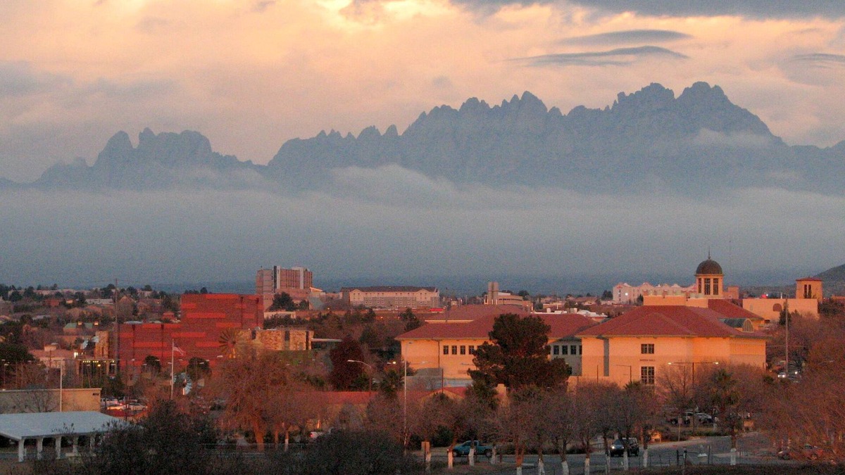 Mesilla Park House | Charming home, quiet neighborhood, close to NMSU & Convention Center