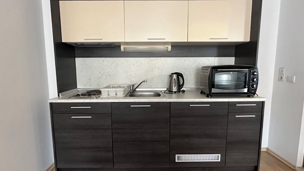 Kvartal Noviya Grad Apartment | Charming hotel suite with AC and WiFi in lovely Bansko