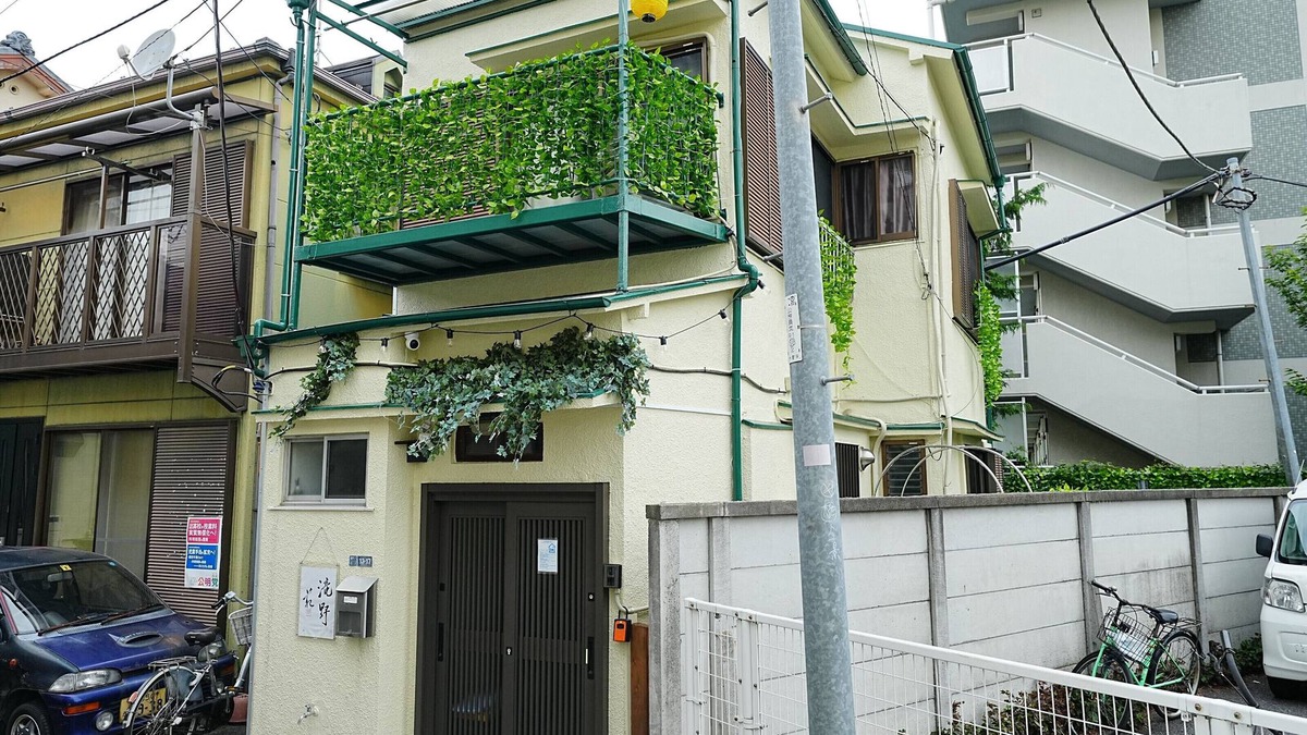 Kita House | Charming House by the Cherry Blossoms of Takino River