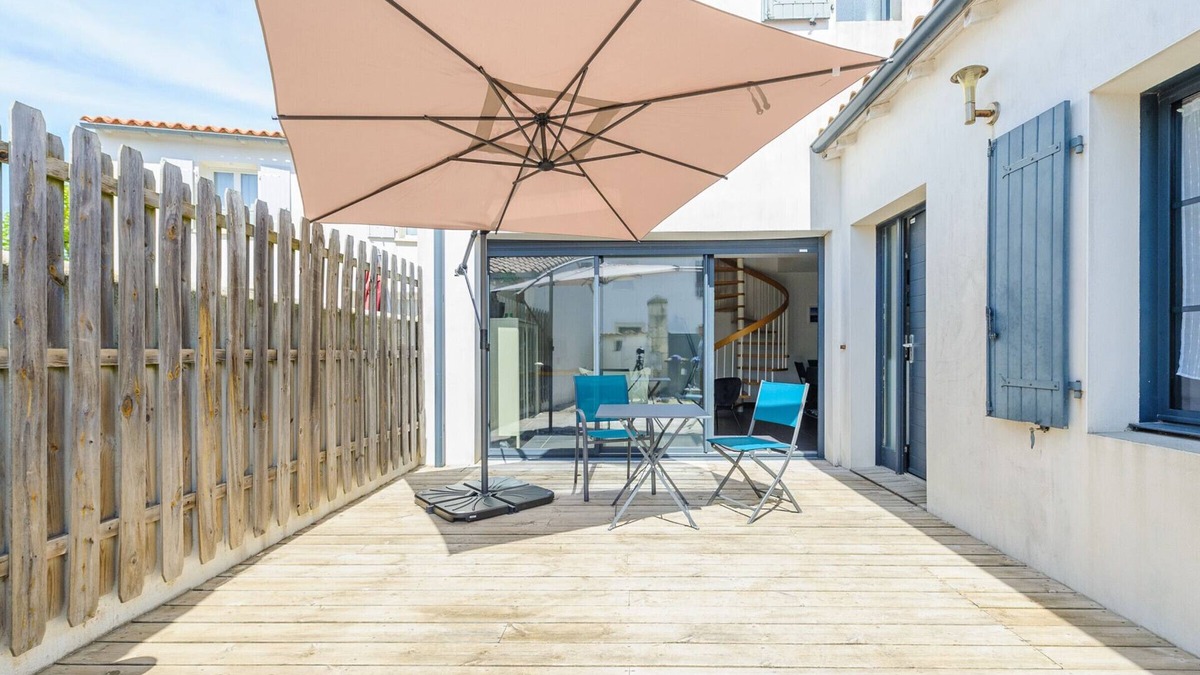 Angoulins House | Charming House in Angoulins - Near Beach, WiFi, Baby Equipment, Sleeps 6