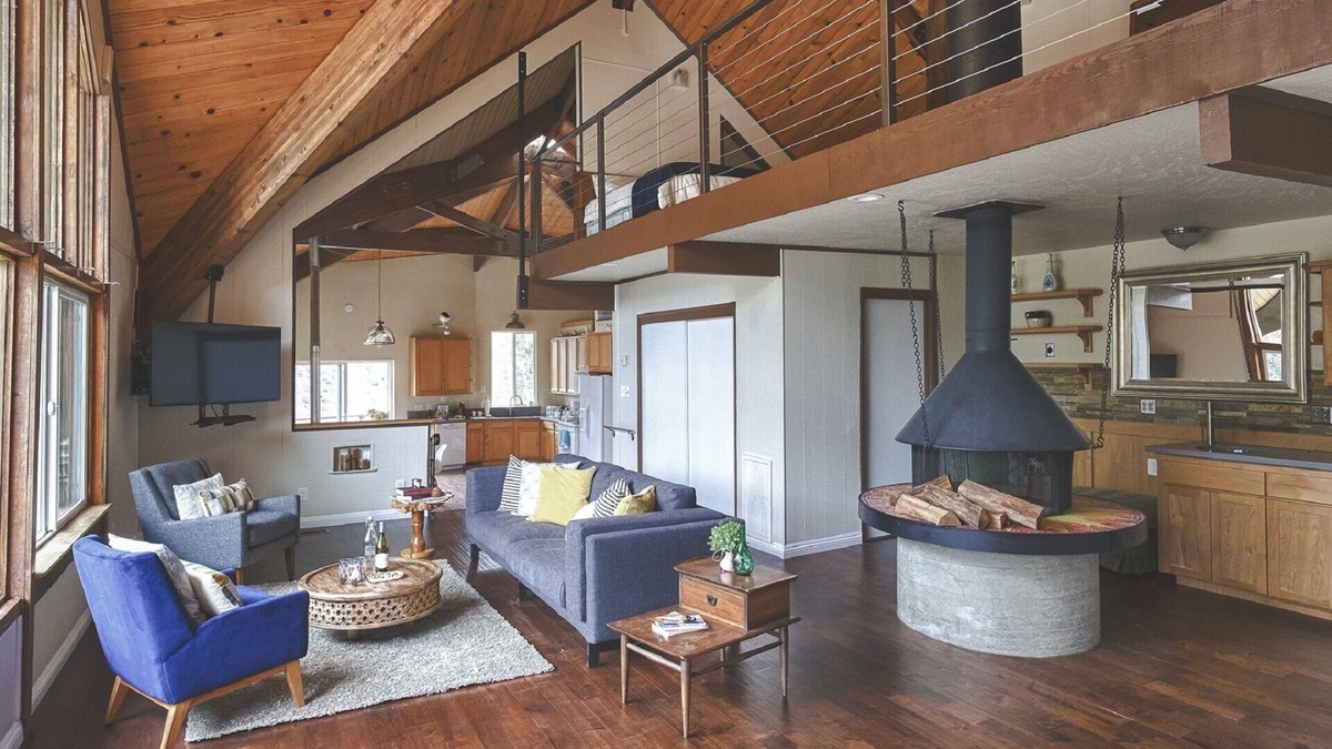 Kaweah House | Charming House Inside the Gate of Sequoia National Park