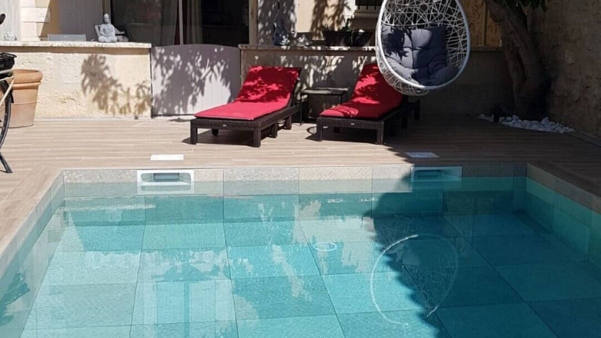 Comps House | Charming house "LE GECKO" BETWEEN ALPILLES AND CAMARGUE HEATED SWIMMING POOL