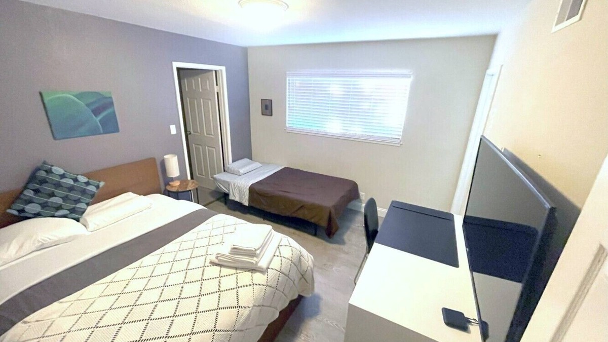 Fremont House | Charming house Master BR in Silicon Valley Fremont with WiFi and AC 整潔安靜主臥