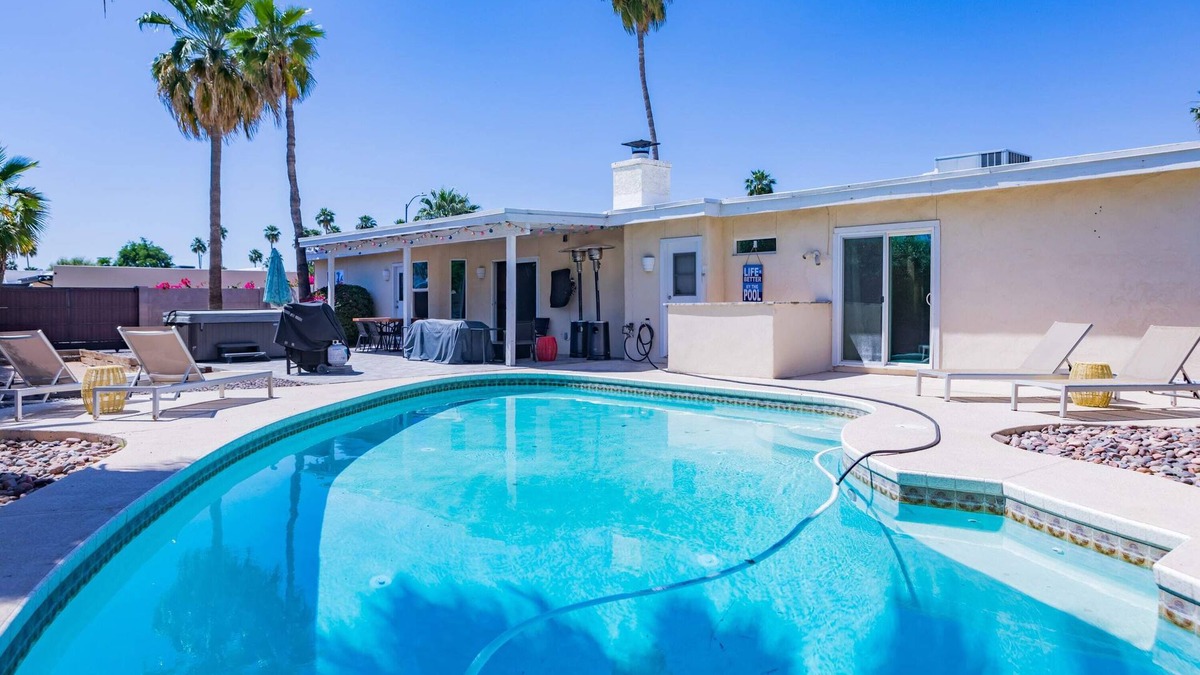 Raskin Estates House | Charming House near Kierland, Pool Heater, Hot Tub