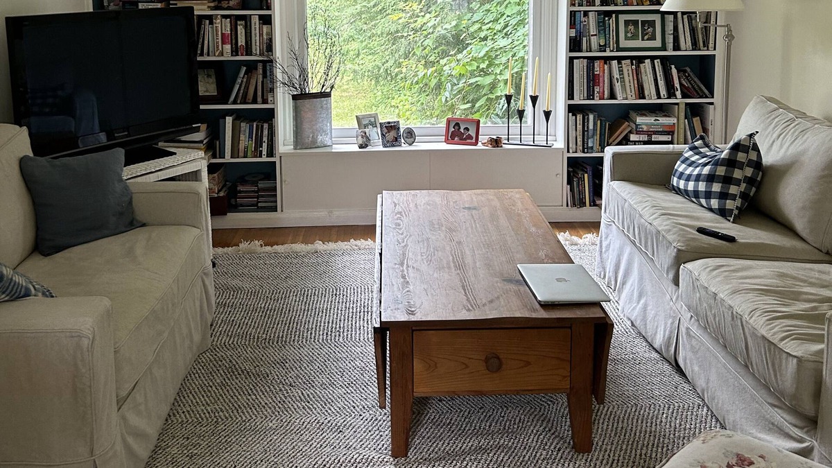 Pittsford House | Charming house nears shops, cafes, hiking/biking trails.