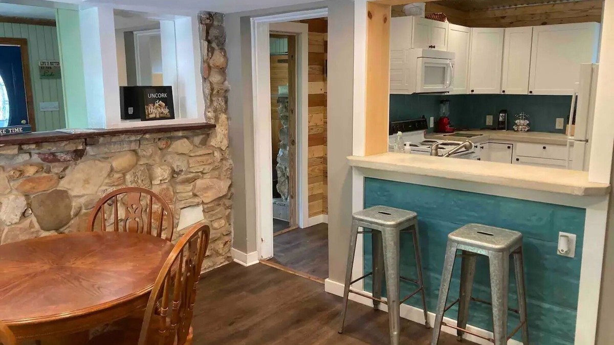 Rutledge House | Charming house on deep water cove and amazing viewsnn