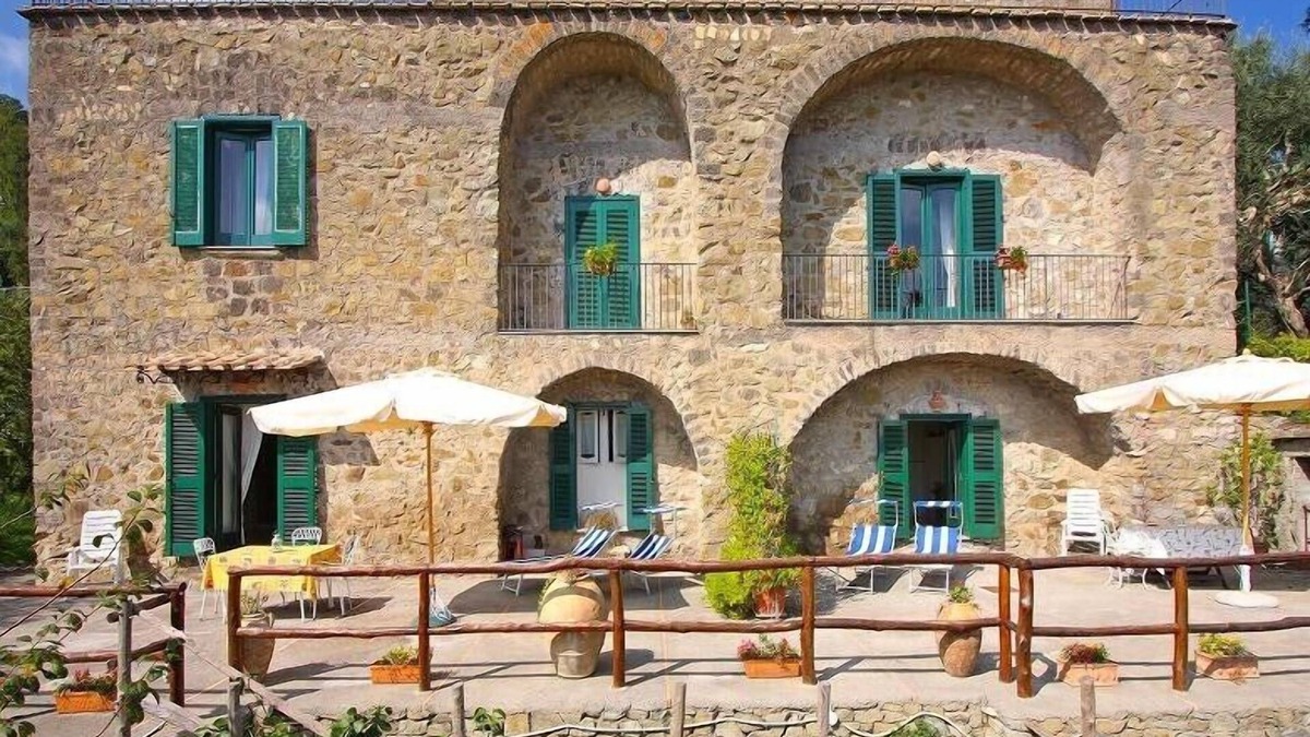Sant'Agata sui Due Golfi Apartment | 'Charming House' peaceful country house with sea view