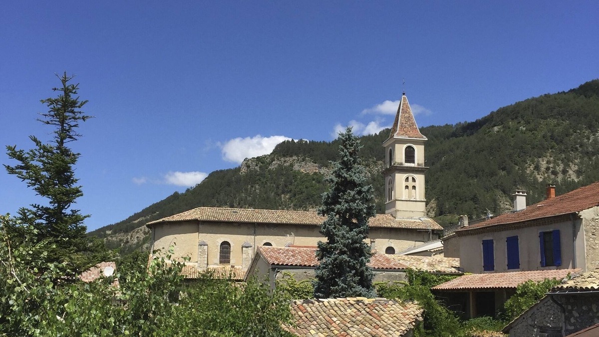 Luc-en-Diois House | Charming house recently renovated for 15 persons.