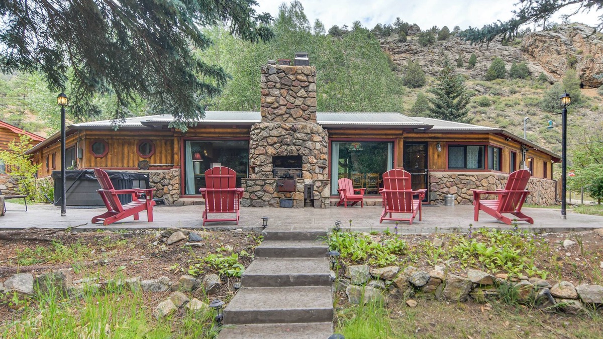 Idaho Springs House | Charming Idaho Springs Retreat on Chicago Creek!