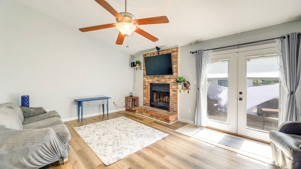 Piney Green House | Charming Jacksonville Abode w/Patio!