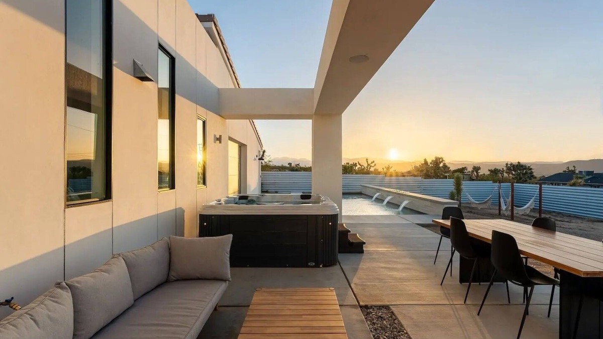 Joshua Tree Villa | Charming Joshua Tree villa, Pool,Spa, Arcade-Game-Theatre Room, Mins to JT park!
