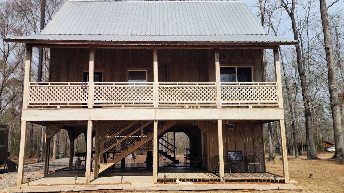 Farmerville House | Charming lakefront 2-bedroom house in Farmerville, Louisiana