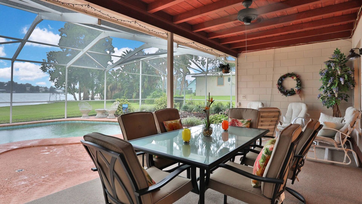 Cypress Gardens House | Charming Lakefront Pool Home - 5 Min to Legoland!