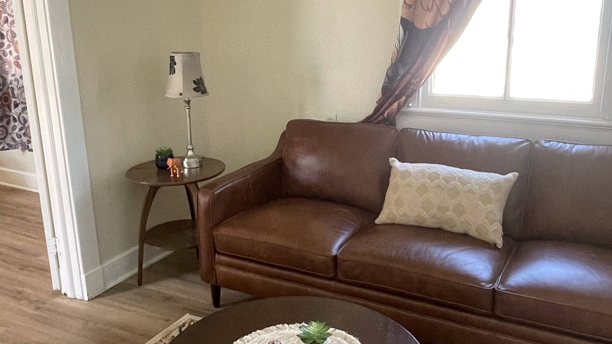 Saint Claude House | Charming, light-filled 2-Bedroom in New Orleans
