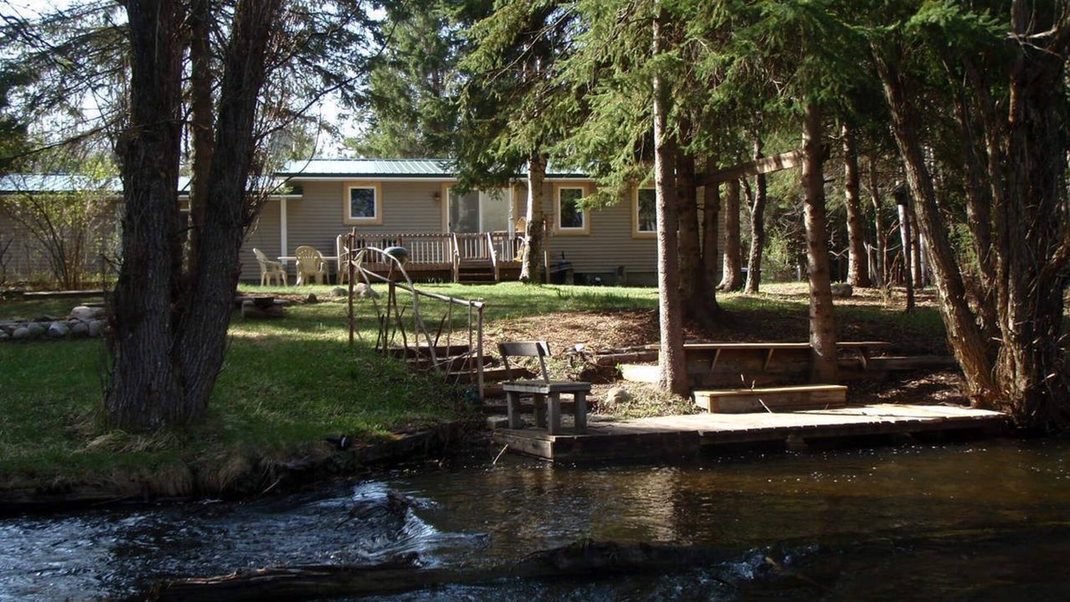 Wolverine House | Charming lodge like cabin on trout stream great for kayaking and near ORV trails